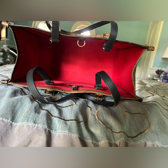 Louis Vuitton On-The-Go MM - Picture 11 of 16